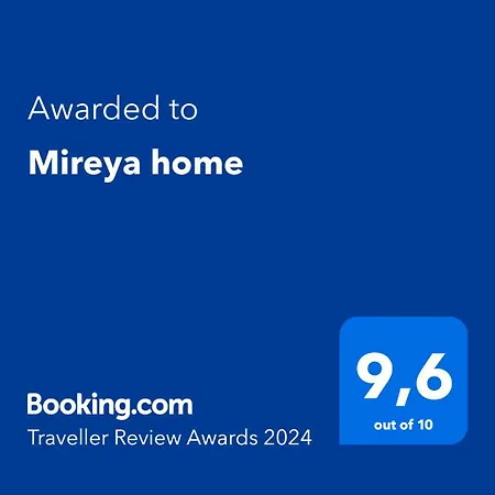 Mireya Villa *