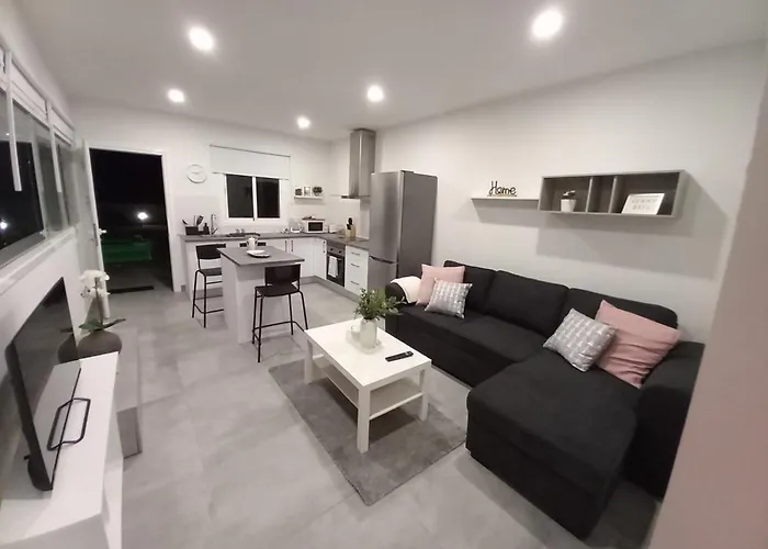 Mireya Villa Icod de los Vinos